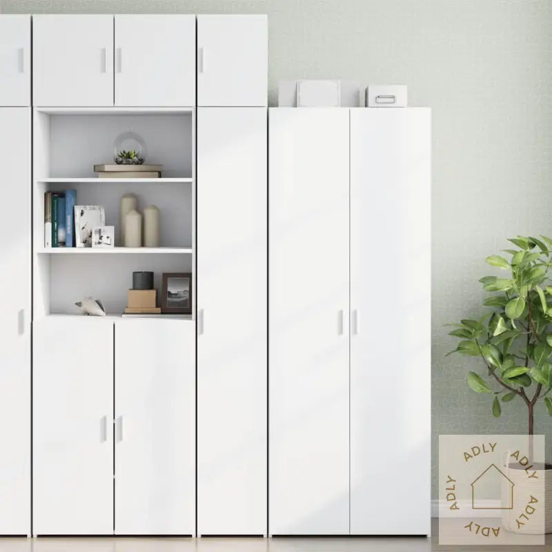 Smalt Oppbevaringsskap Hvit 30X42,5X225 Cm Konstruert Tre
