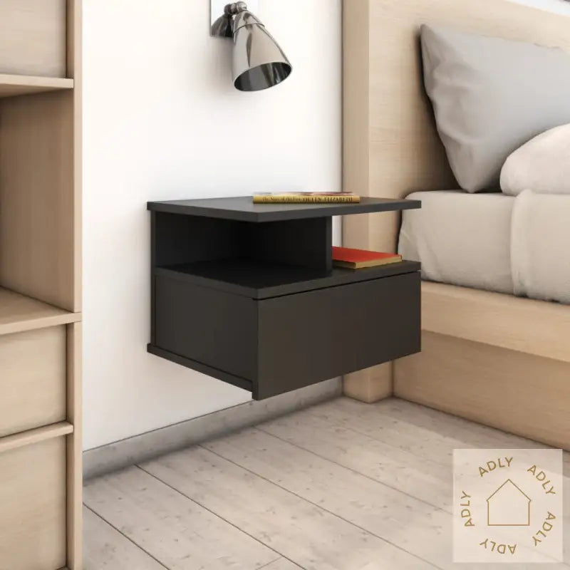 Flytende Nattbord 2 Stk Svart 40X31X27 Cm Konstruert Tre