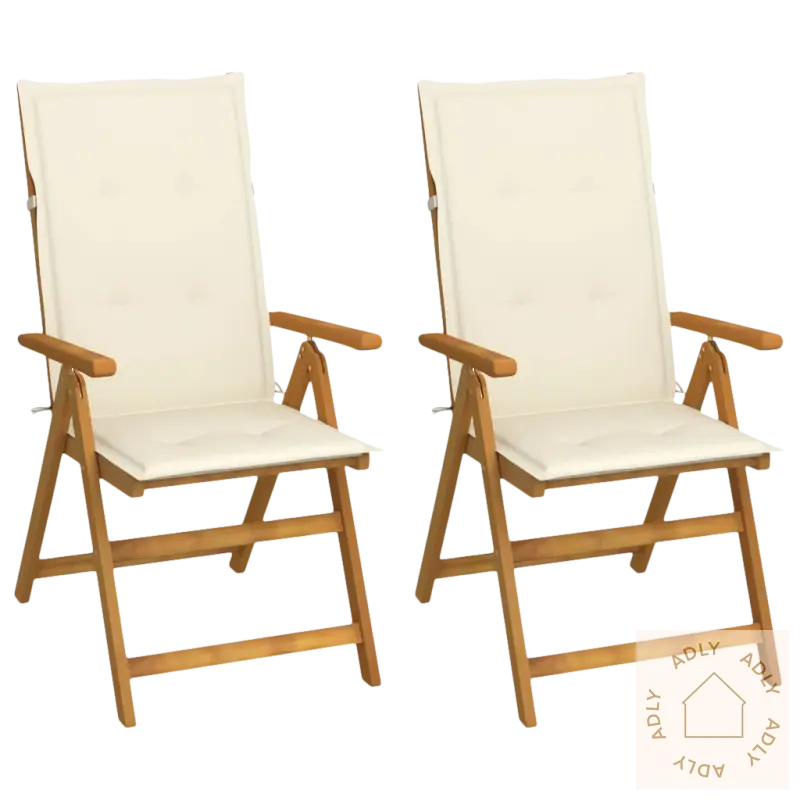 To flotte heltre akasie hagestoler i heltre med puter som tåler vær og har elastisk stropp