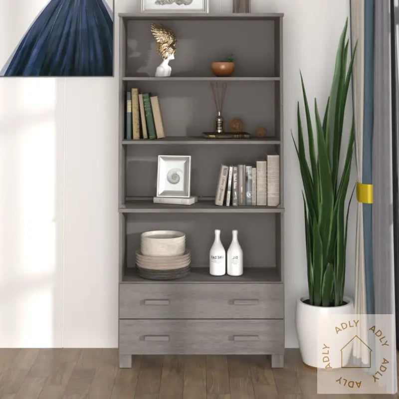 Highboard Hamar Heltre Furu Lysegrå