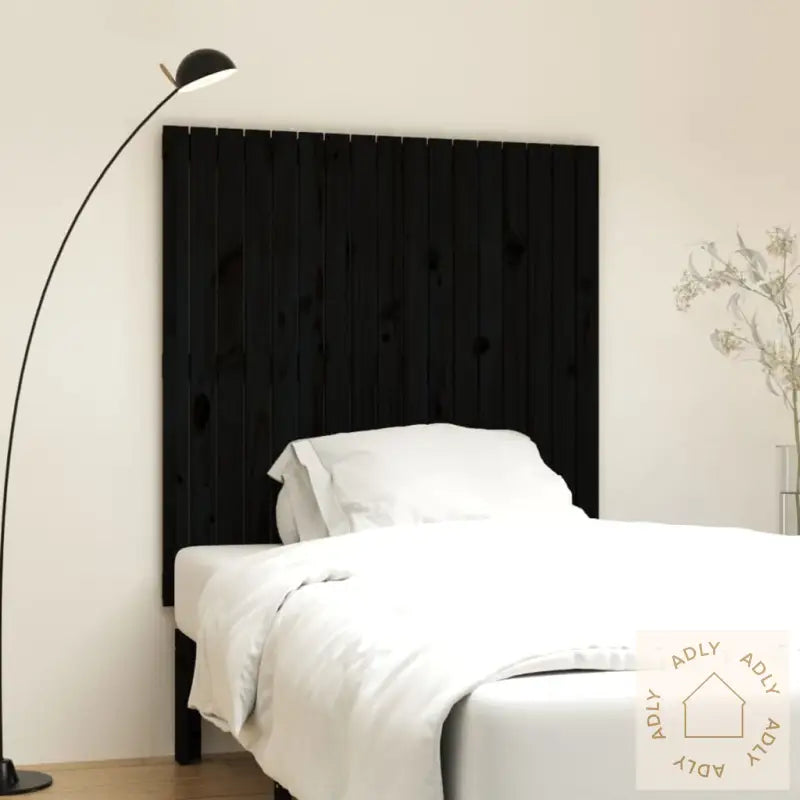 Veggmontert Sengegavl Svart 108X3X110 Cm Heltre Furu
