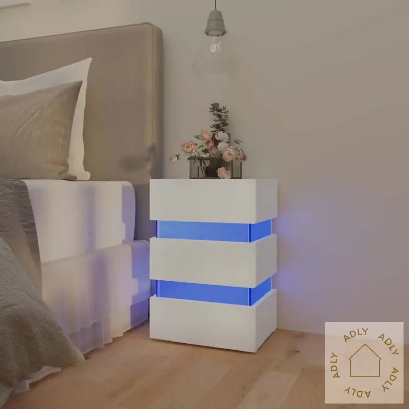 Led-Nattbord Hvit 45X35X67 Cm Konstruert Tre
