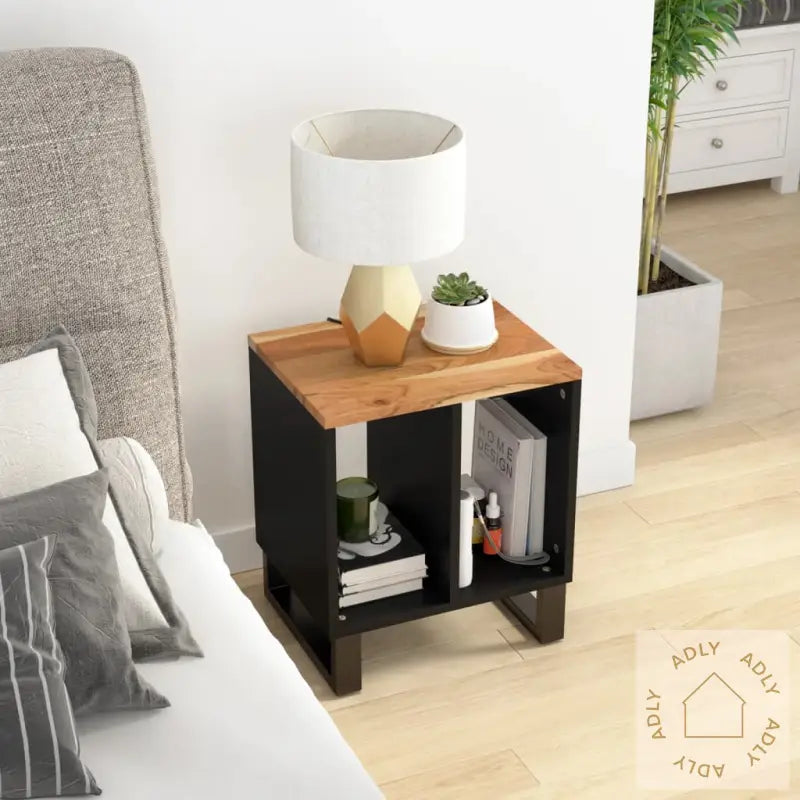 Sidebord 40X31X46 Cm Heltre Akasie Og Konstruert Tre