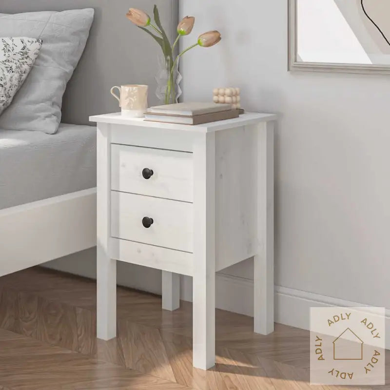 Nattbord Hvit 40X35X61,5 Cm Heltre Furu
