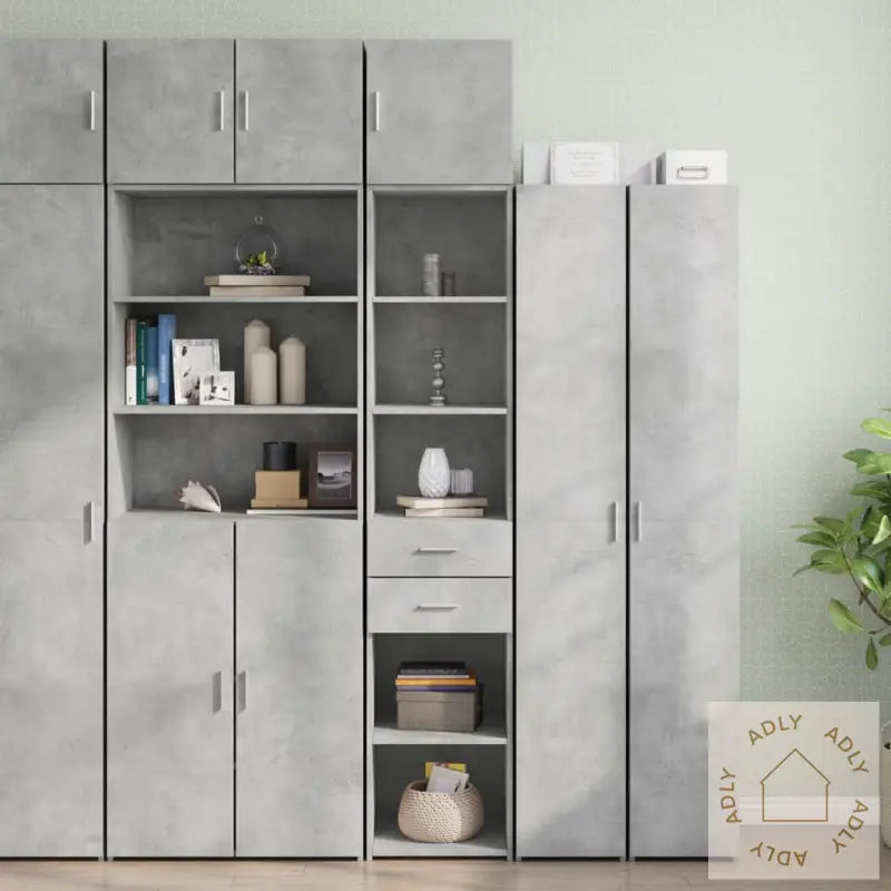 Smalt Oppbevaringsskap Betonggrå 40X42,5X225 Cm Konstruert Tre
