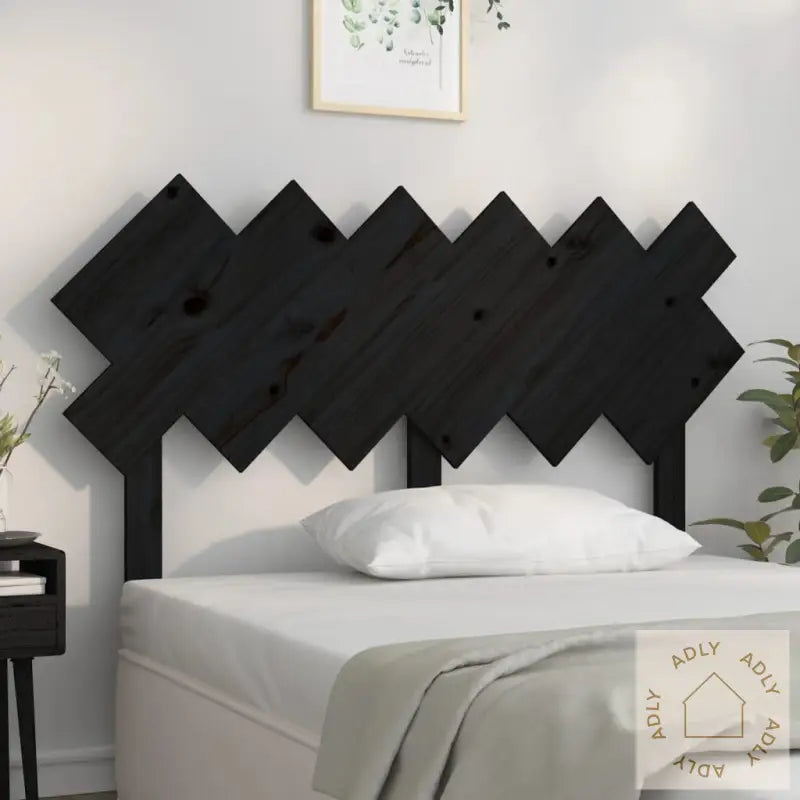 Sengegavl Svart 132X3X81 Cm Heltre Furu