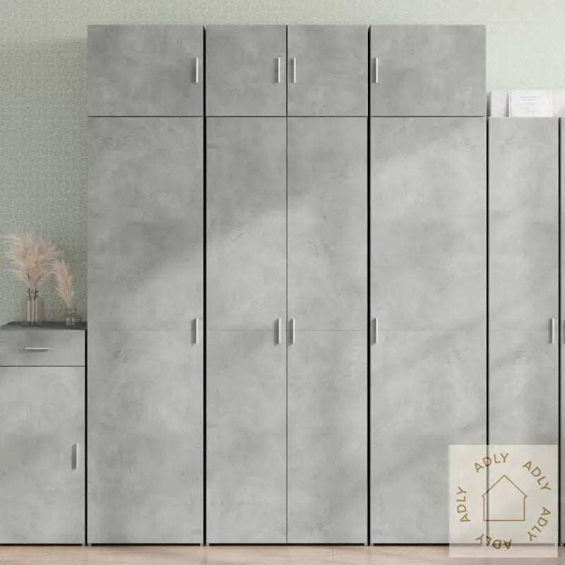 Oppbevaringsskap Betonggrå 70X42,5X225 Cm Konstruert Tre