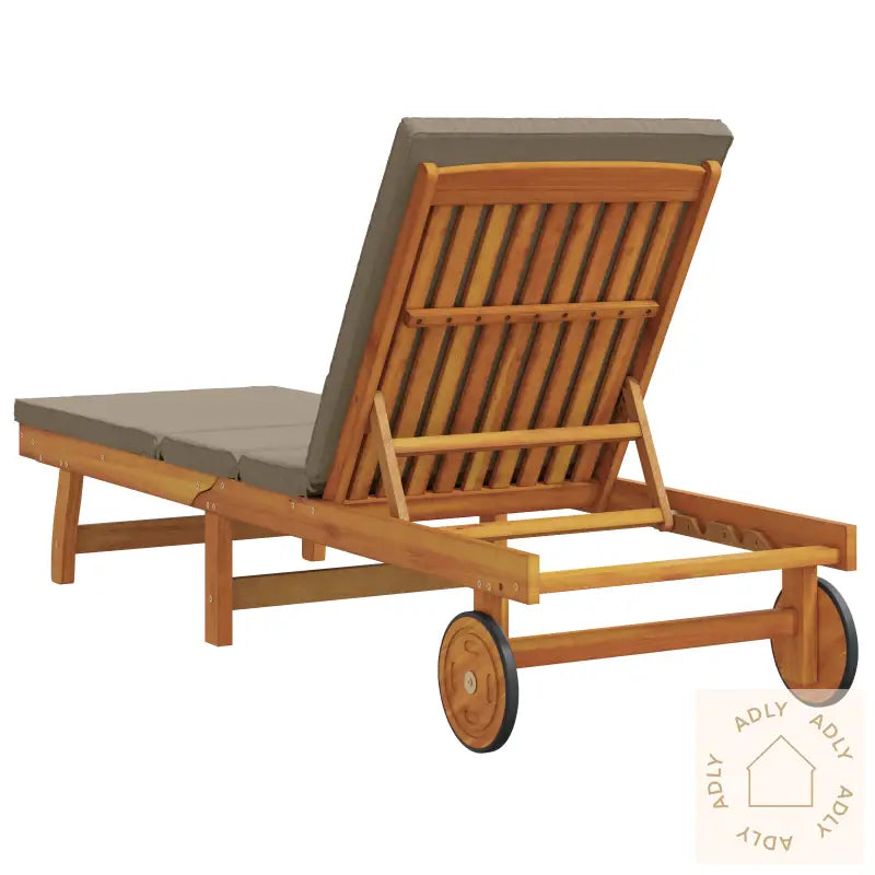 Solseng Med Hjul Og Pute I Taupe Solid Tre