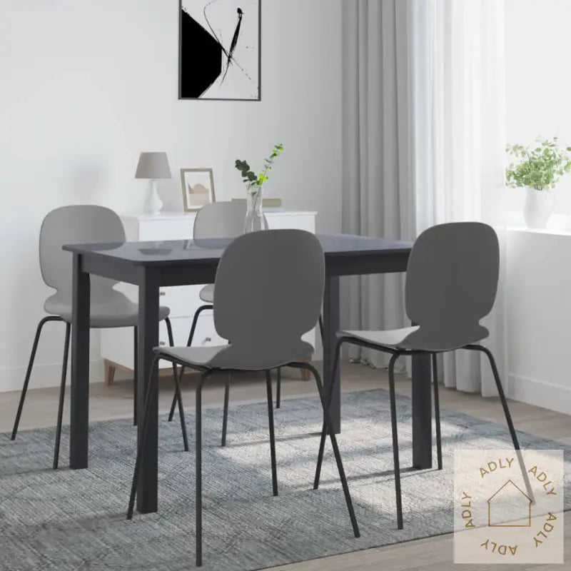 Spisebord Svart 114X71X75 Cm Heltre Gummitre
