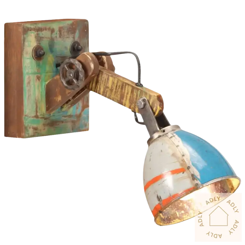 Rustikk vegglampe med justerbar arm i gjenvunnet heltre, industriell stil