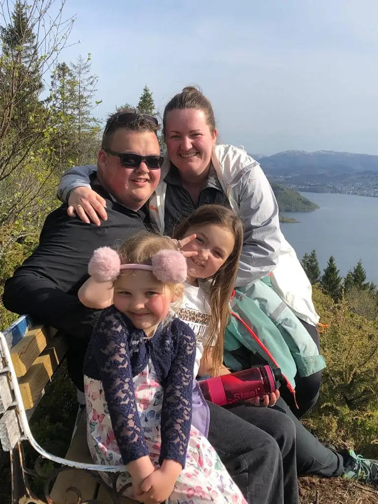 Familiebedriften Adly på Hjelmås nær Bergen