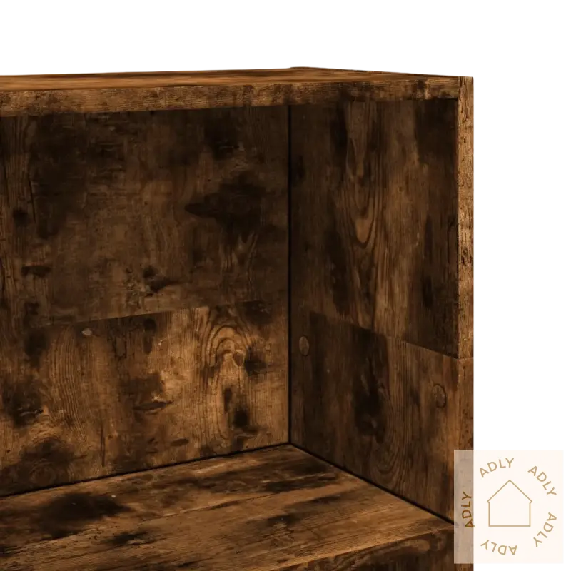 Rustikk hjørnesjefil i solid treverk for smart oppbevaring til hjemmet