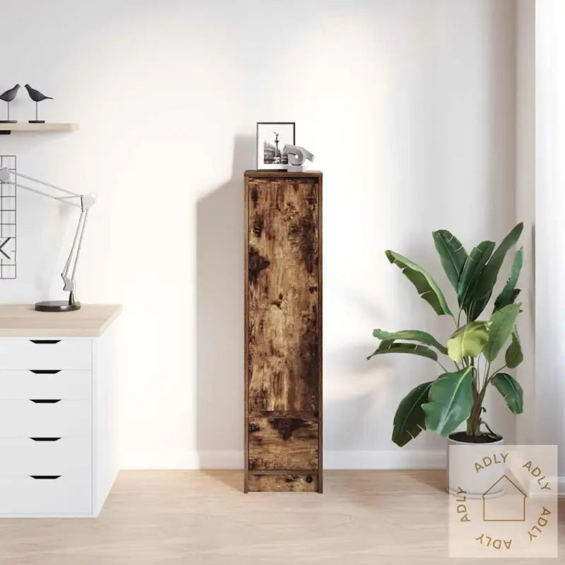 Highboard Røkt Eik 29,5X34X119,5 Cm Konstruert Tre