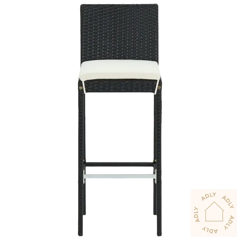 Black wicker barstol med hvit pute i elegant hagemøbler barsett for uteplassen