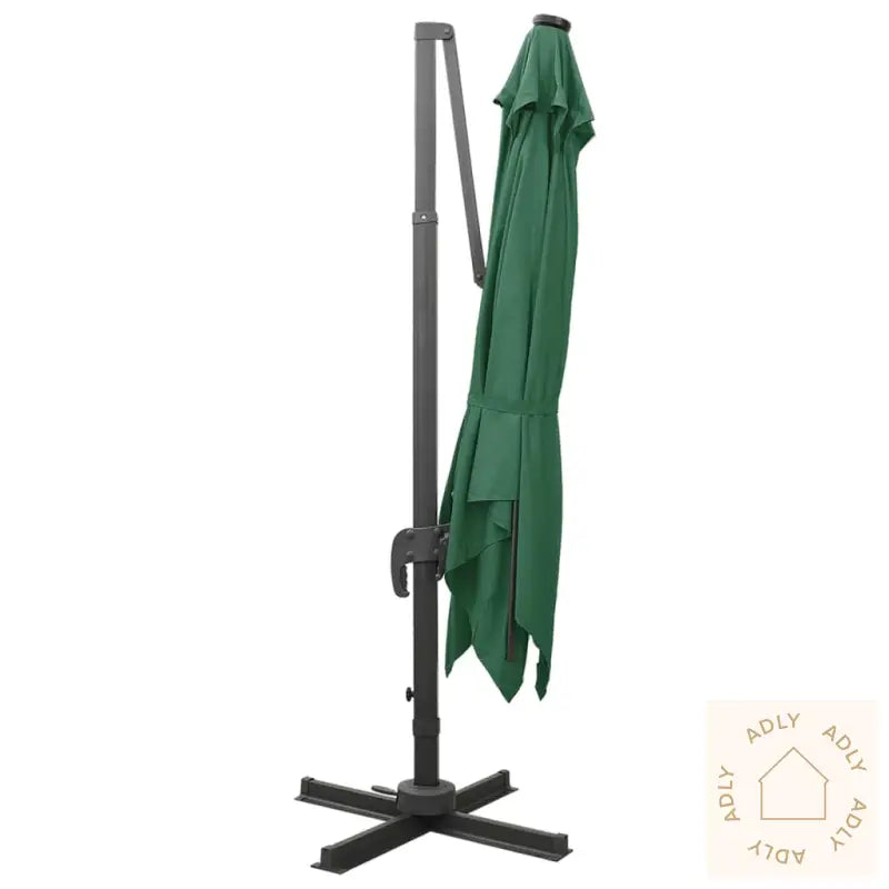 Hengende Hageparasoll Med Stang Og Led-Lys Grønn 300 Cm