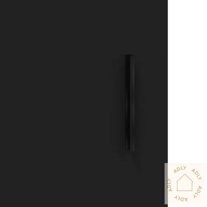 Highboard Svart 69,5X34X180 Cm Konstruert Tre