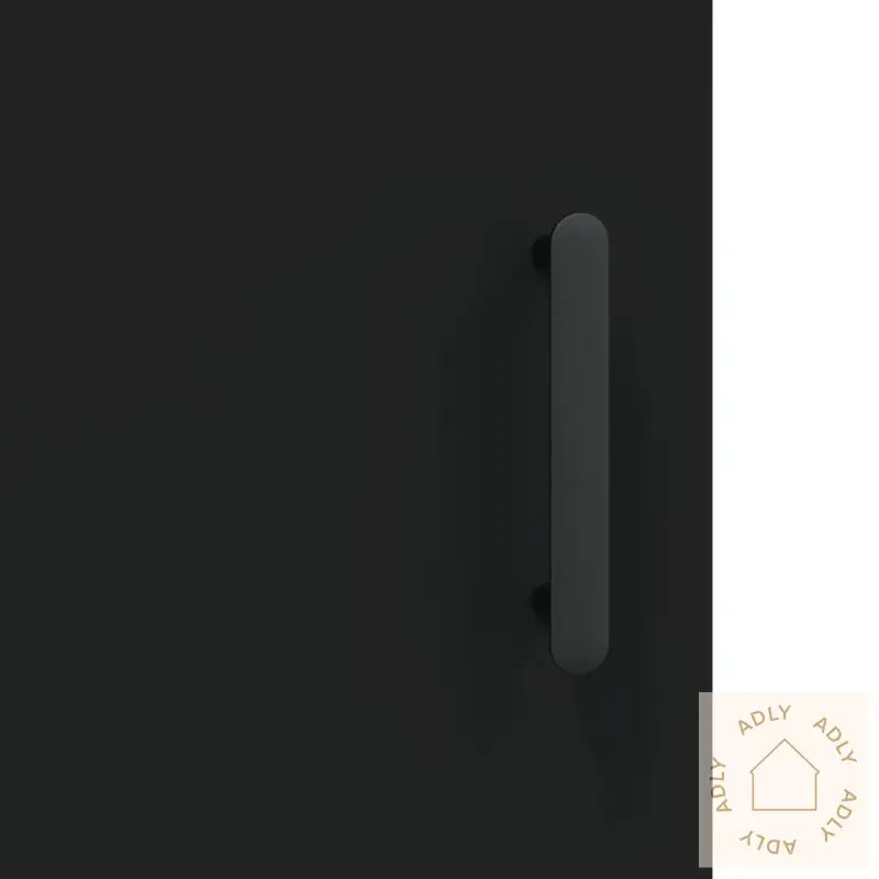 Highboard Svart 69,5X34X180 Cm Konstruert Tre