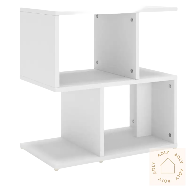 Elegant nattbordsett til møbler til hjemmet med hvit to-etasjes geometrisk hylle