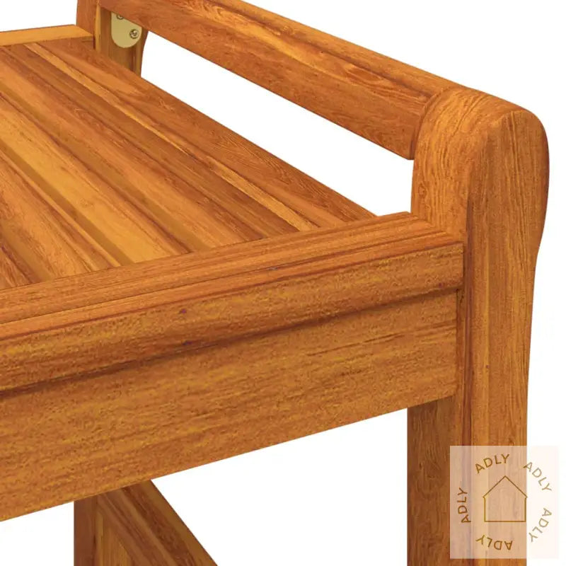 Hagesofagruppe Med Kremhvite Puter 2 Deler Heltre