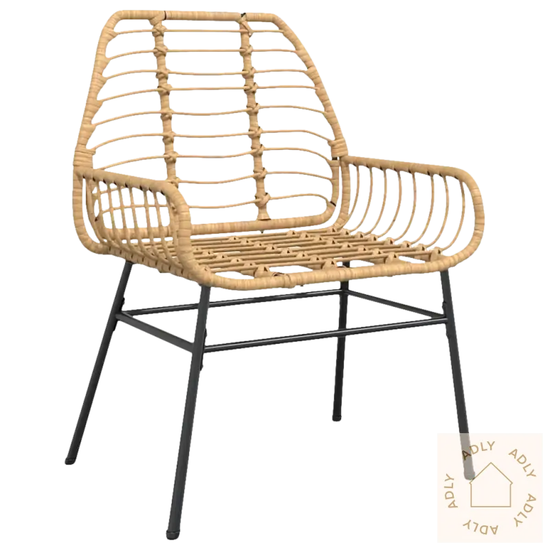 Wicker stol med pulverlakkert stål og herdet glass, perfekt for hagemøbler