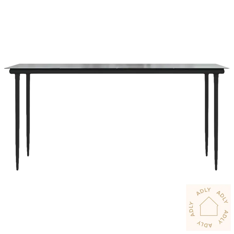Svart hagemøbel med pulverlakkert stål og herdet glassbord, slank design