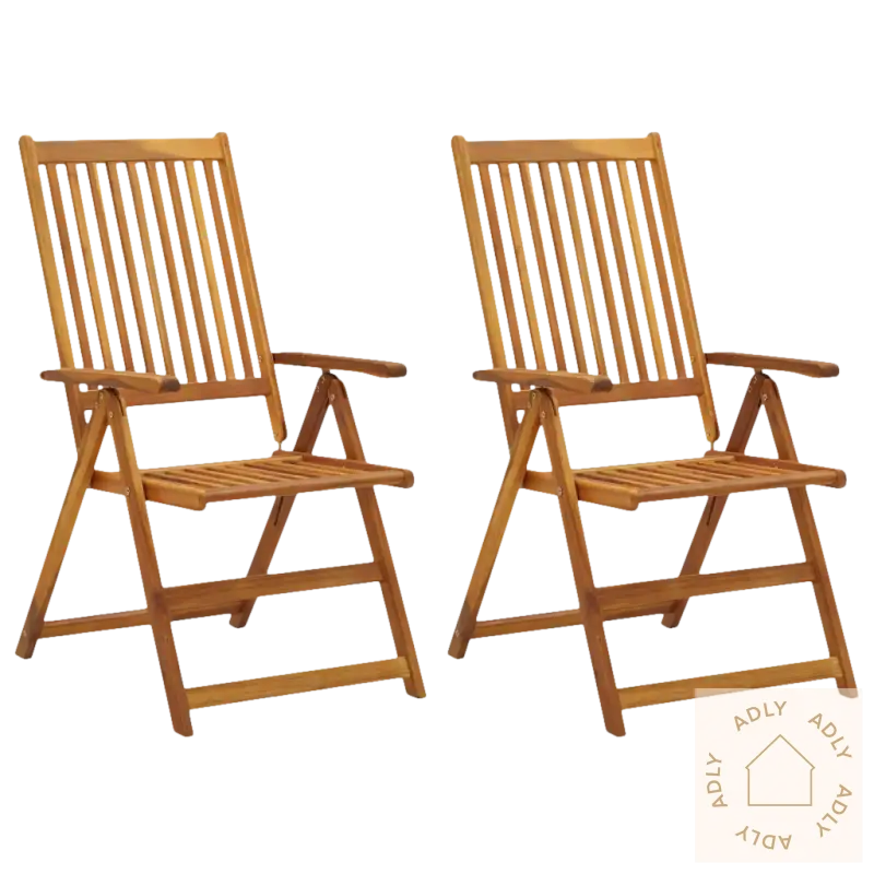 To flotte heltre akasie hagemøbler med elastisk stropp og puter for koselige uteplasser