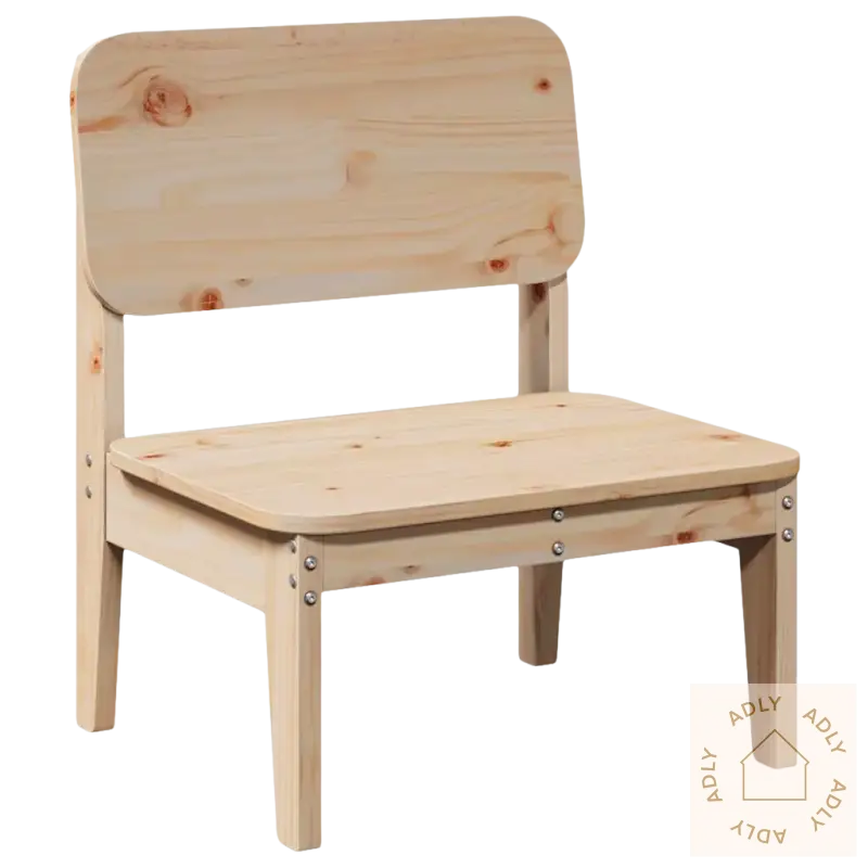 Hagestoler i heltre furu med rustikk sjarm, perfekt for hagemøbler