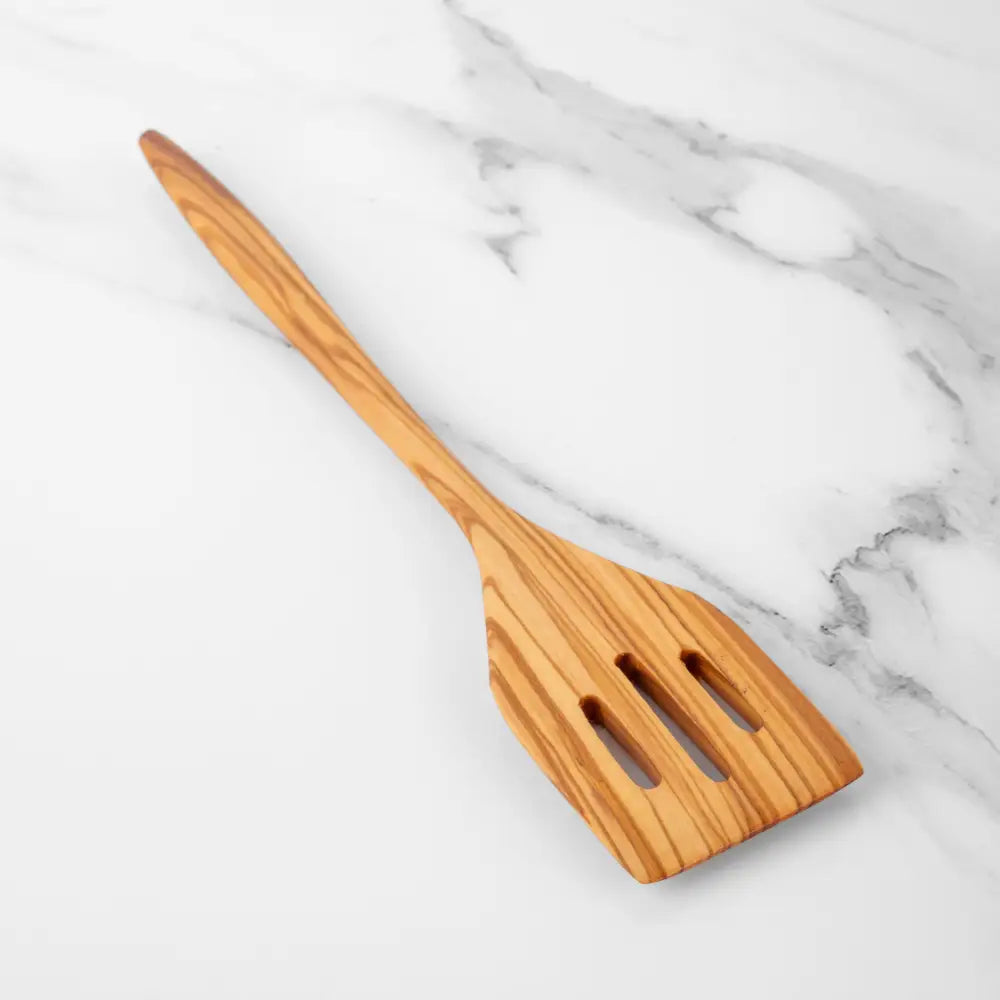 Håndlaget oliventre slotted stekespade for kjøkkenet ditt