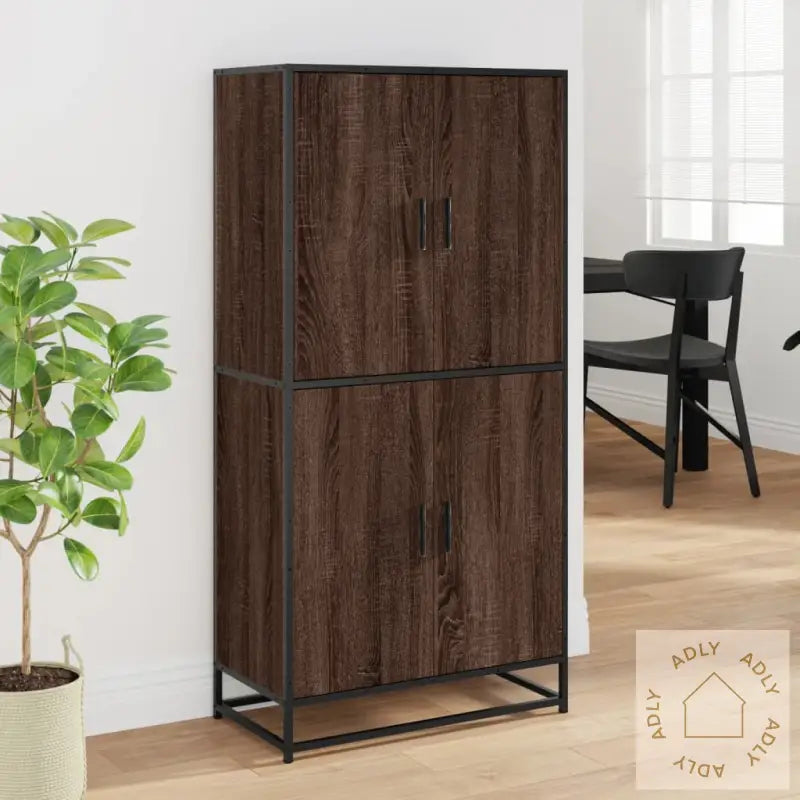 Highboard Brun Eik 68X35X139 Cm Konstruert Tre