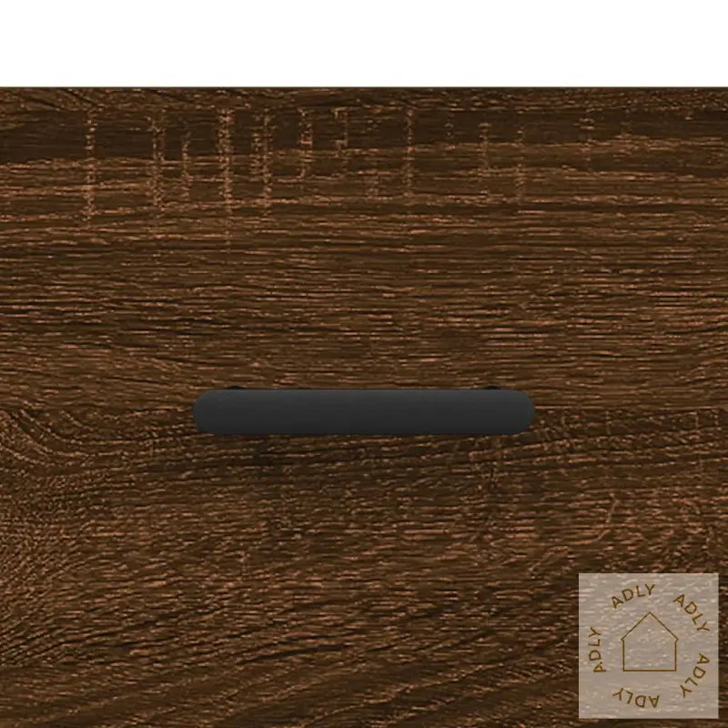 Highboard Brun Eik 69,5X34X180 Cm Konstruert Tre