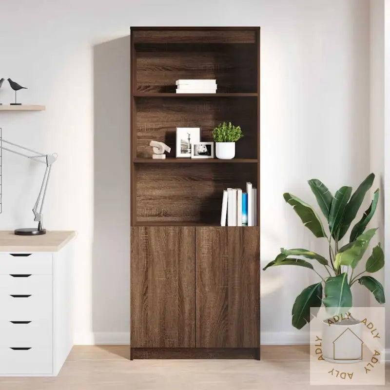 Highboard Brun Eik 70X35X180 Cm Konstruert Tre