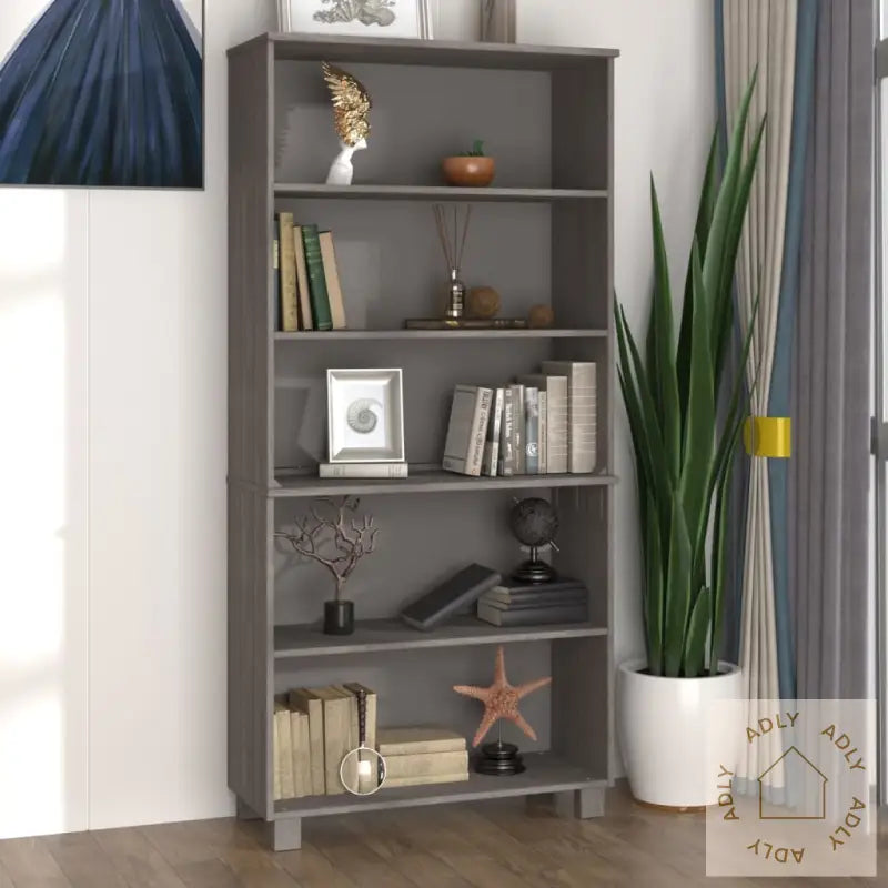 Highboard Hamar Heltre Furu Lysegrå