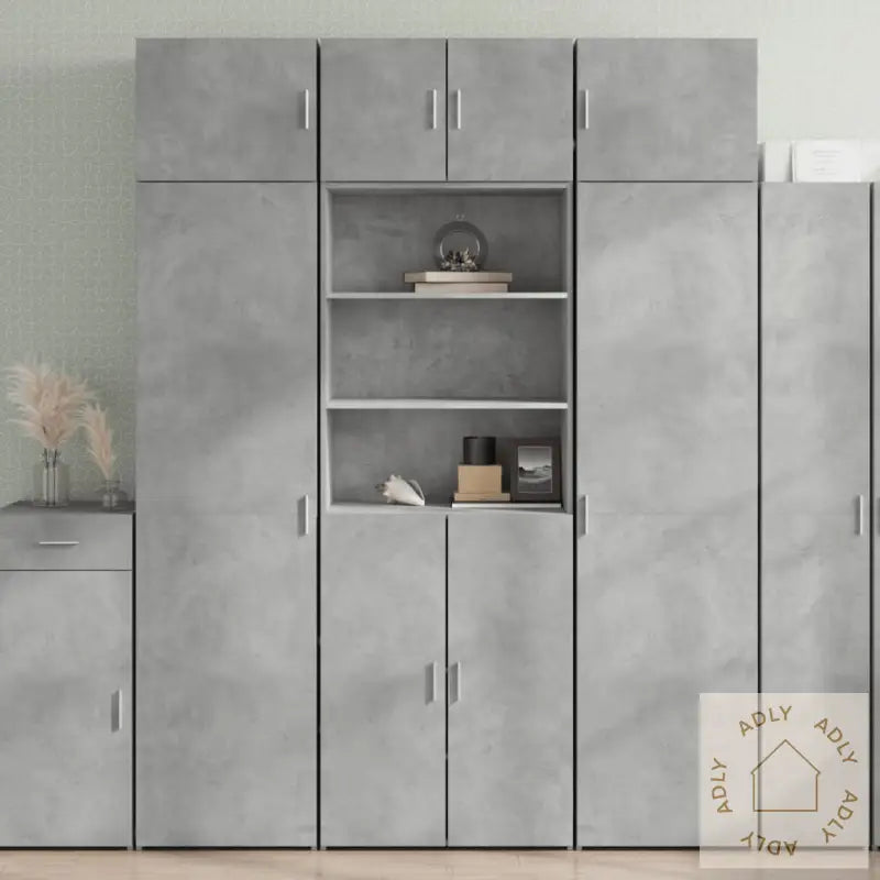 Highboard Betonggrå 70X42,5X185 Cm Konstruert Tre