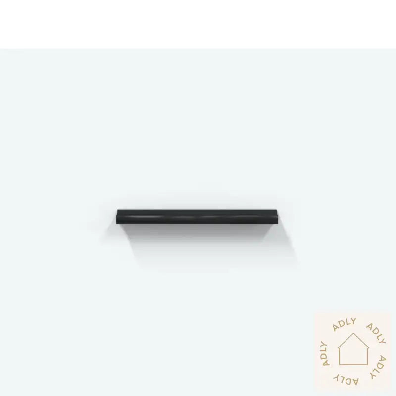 Highboard Hvit 69,5X34X180 Cm Konstruert Tre