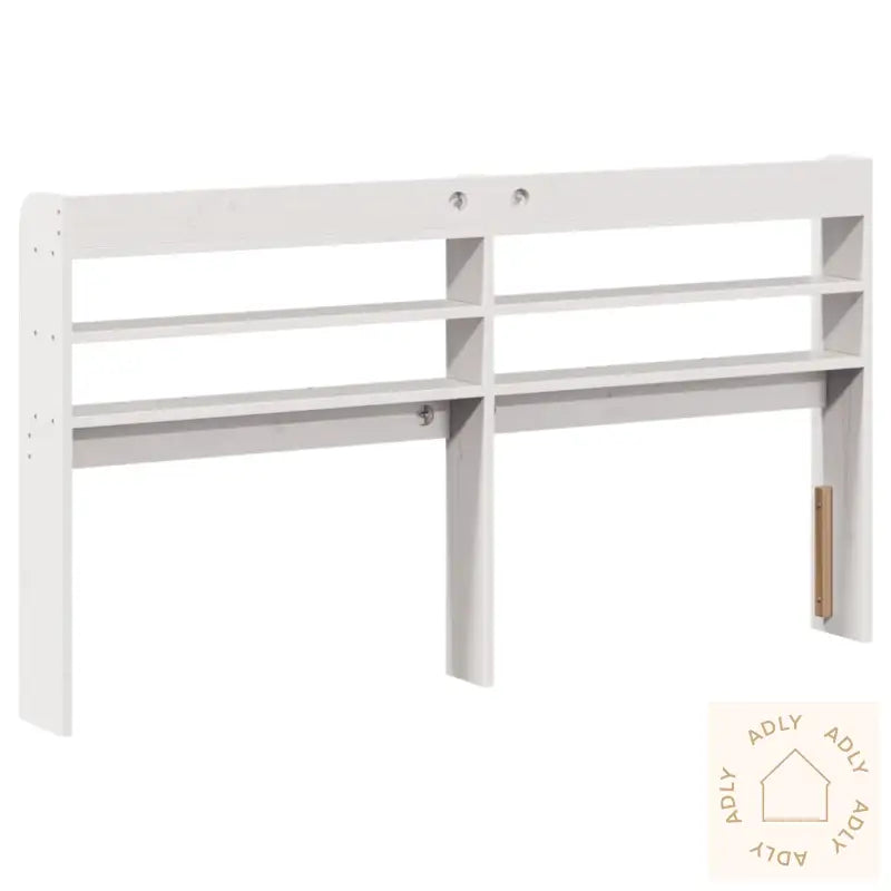 Hodegavl Med Hyller Hvit 135 Cm Heltre Furu
