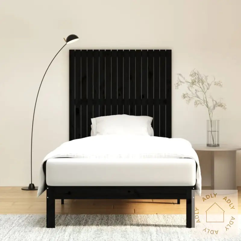Veggmontert Sengegavl Svart 108X3X110 Cm Heltre Furu