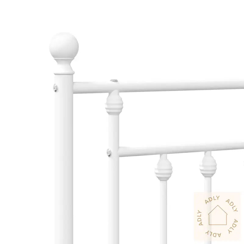 Sengegavl I Metall Hvit 135 Cm