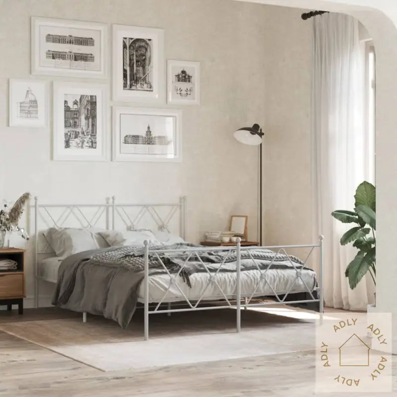 Sengegavl I Metall Hvit 137 Cm