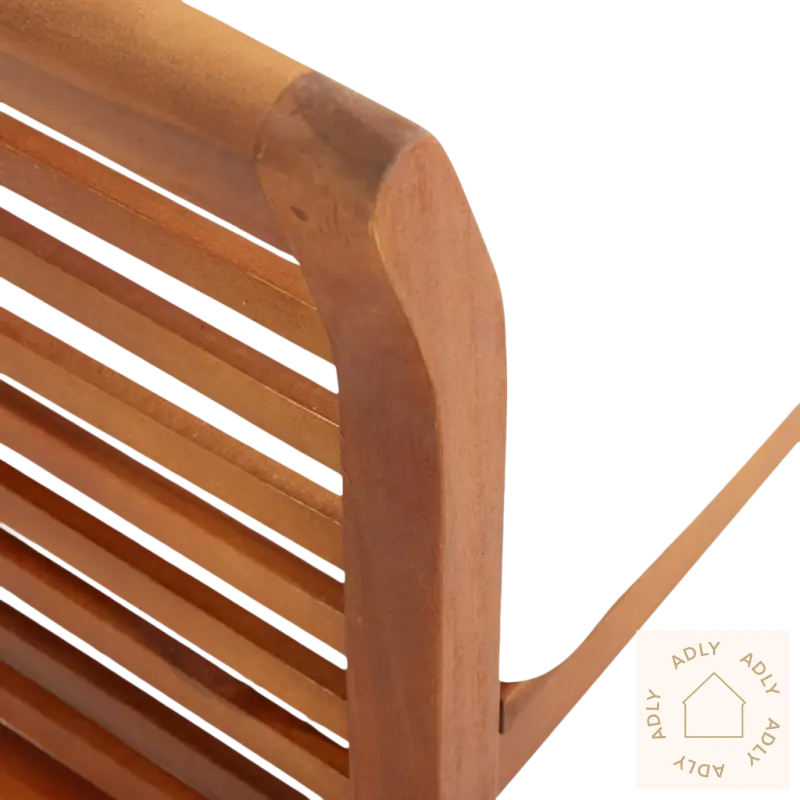 Klassiske hagemøbler spisestoler med heltre akasie og hvit pute