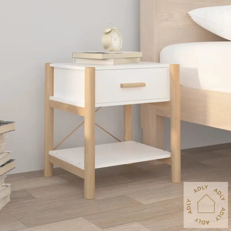 Nattbord 2 Stk Hvit 42X38X45 Cm Konstruert Tre
