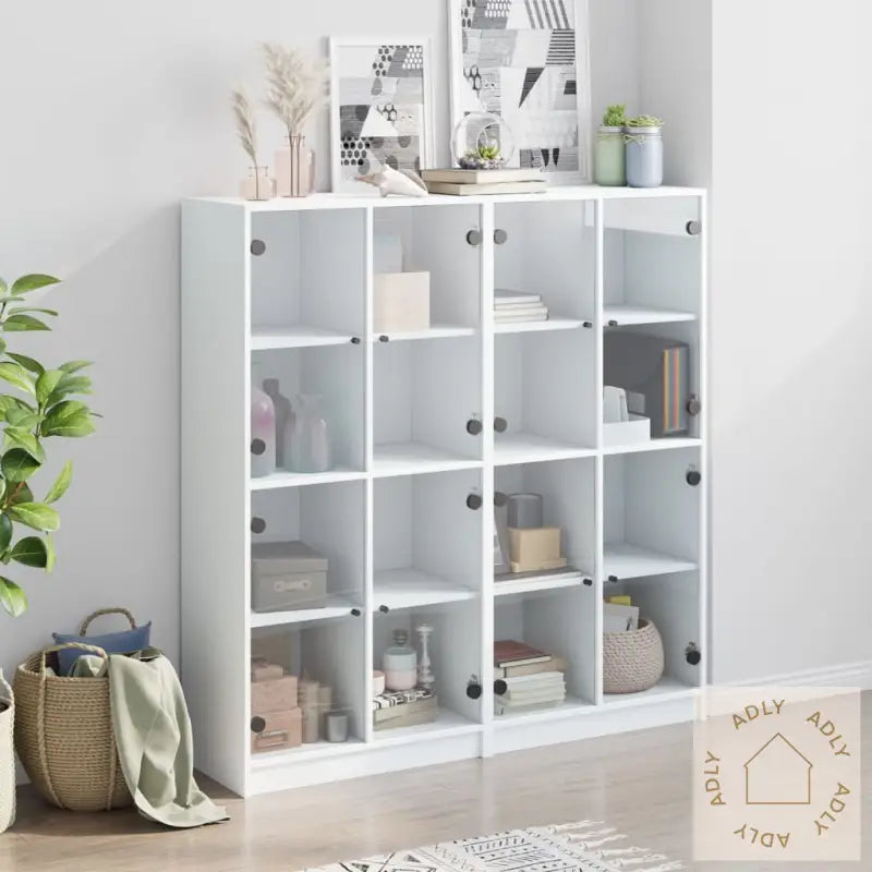 Bokhylle Med Dører Hvit 136X37X142 Cm Konstruert Tre