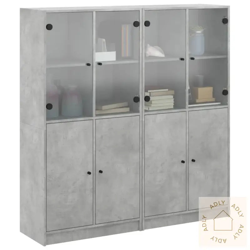 Bokhylle Med Dører Betonggrå 136X37X142 Cm Konstruert Tre