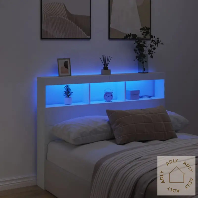 Hodegavl Skap Med Led Hvit 140X17X102 Cm