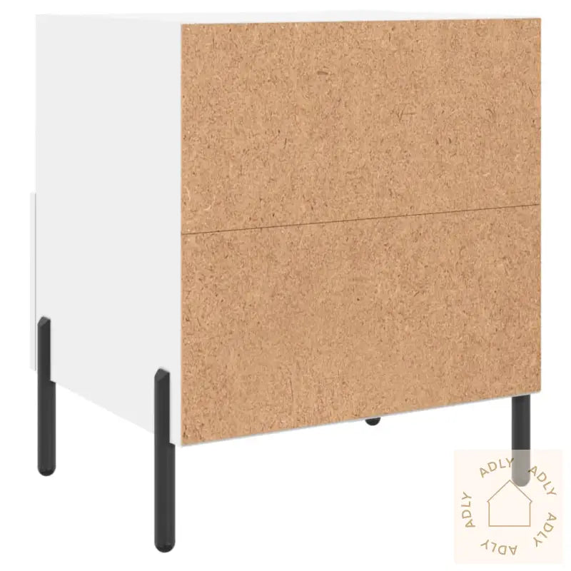 Moderne nattbord med romslig lagringsplass og svart ben i slitesterkt treverk