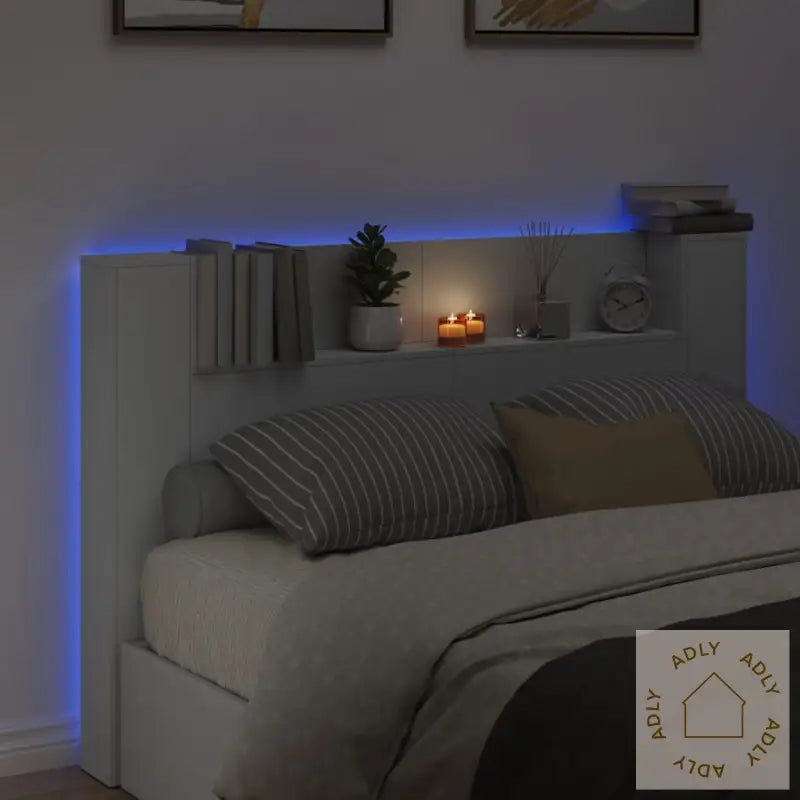 Hodegavl Skap Med Led Hvit 160X16,5X103,5 Cm