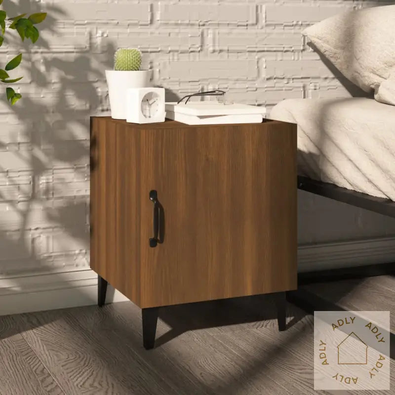 Nattbord 2 Stk Brun Eik Konstruert Tre