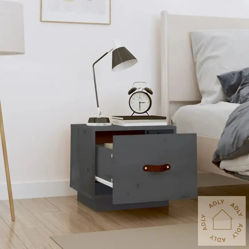 Nattbord Grå 40X34X35 Cm Heltre Furu