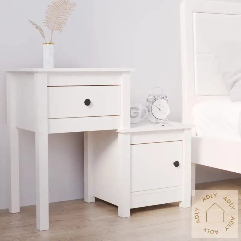 Nattbord 79,5X38X65,5 Heltre Furu