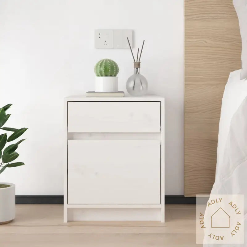Nattbord Hvit 40X31X50 Cm Heltre Furu