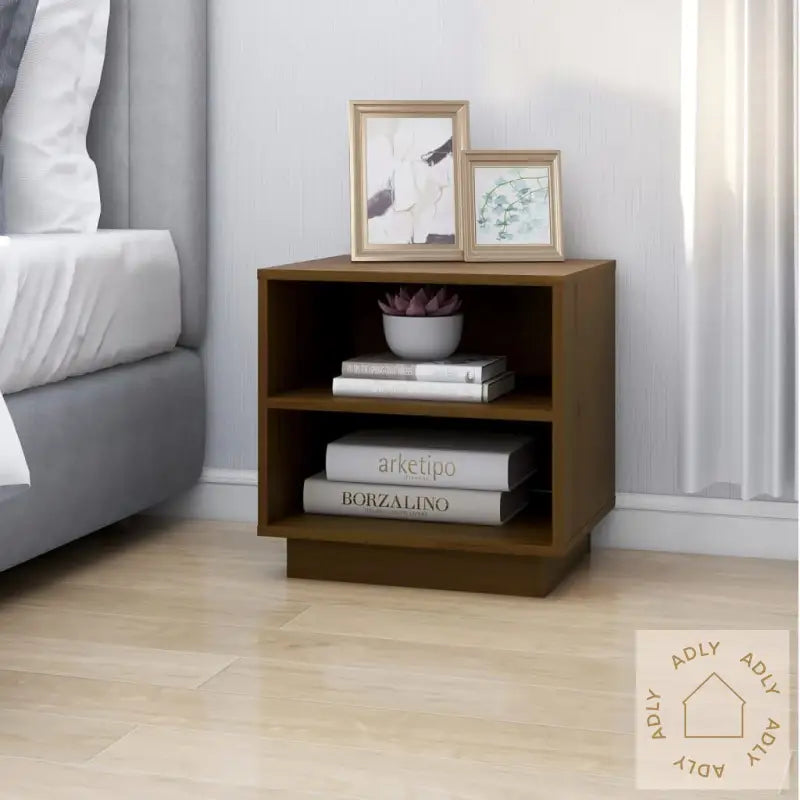 Nattbord Honningbrun 40X34X40 Cm Heltre Furu